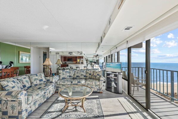 TV - Capri 1805 - Renovated and Oceanfront, there's something for the whole family! (Ocean City)