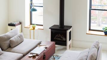 Smart TV, chimenea