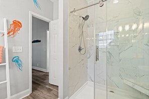 Shower, towels