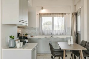 Fridge, microwave, oven, dishwasher