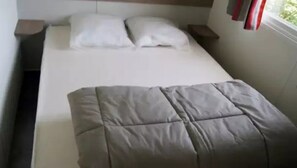 2 室のベッドルーム、WiFi