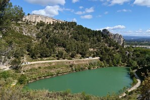 Unclassified image, 2 of 24, button - Camping 4 étoiles - Piscine  - eebbbg (Orgon)