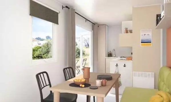 Dining - Camping 4 étoiles - Piscine - eebbc0 (Orgon)