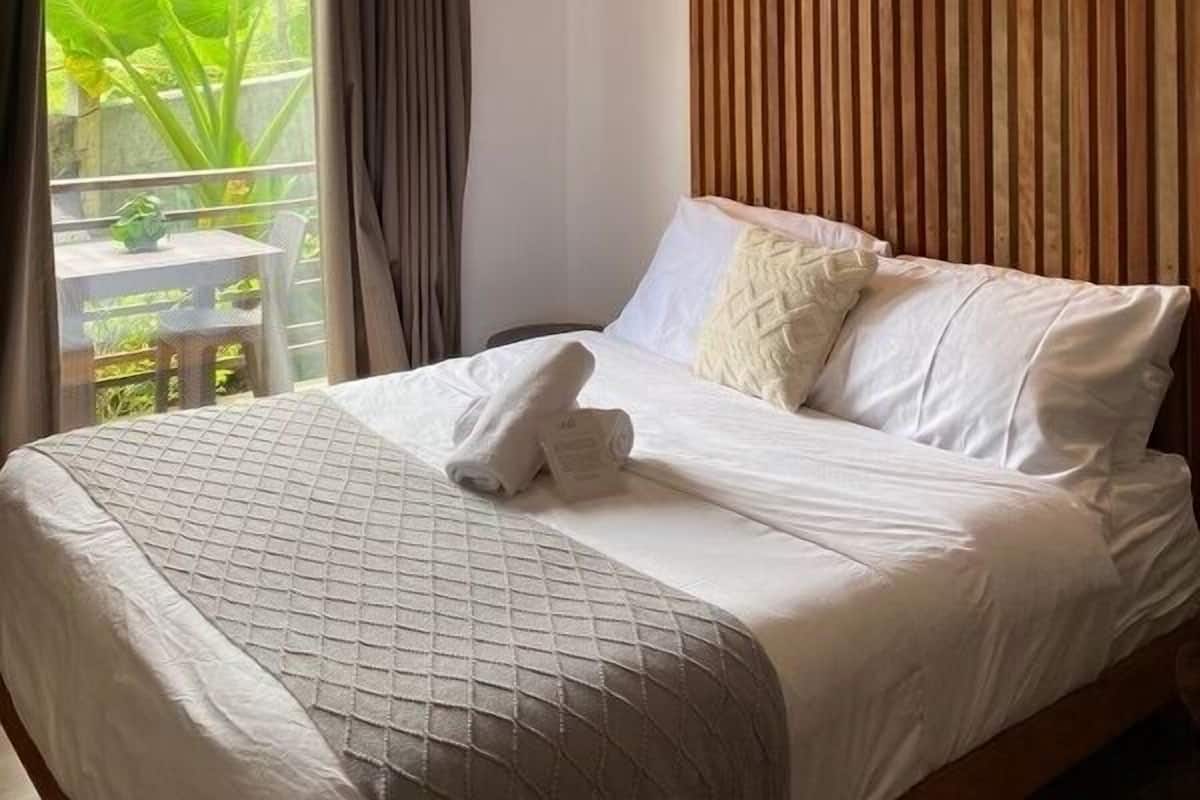 Deluxe suite, 1 queensize bed | 1 slaapkamer, een bureau, een laptopwerkplek, gratis wifi