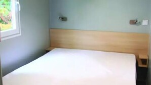 3 室のベッドルーム、WiFi