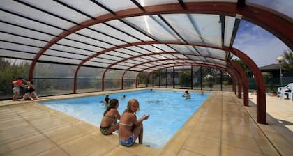 Chalet 2 étoiles - Piscine - eebbhi