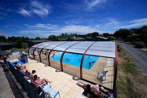 Piscine couverte, piscine chauffée