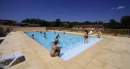 ZEcamping 3* piscine dog friendly cottage TV LV clim 35m2 4 pers