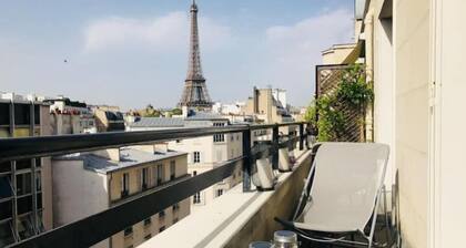 Appartement vue Tour Eiffel Avec Terrasse