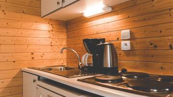 Réfrigérateur, micro-ondes, plaque de cuisson, lave-vaisselle