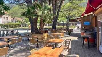 Restauration en plein air
