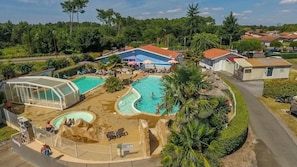 Piscine intérieure, piscine chauffée