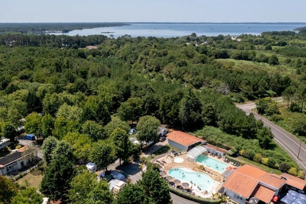 Piscine intérieure, piscine chauffée