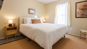 2 chambres, fer et planche à repasser, Wi-Fi gratuit, draps fournis