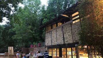 Restauration extérieure