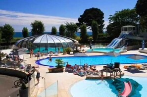 Piscine intérieure, piscine chauffée