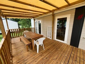 Outdoor dining - Camping 4 étoiles - Piscine  - eecaad (Aureilhan)