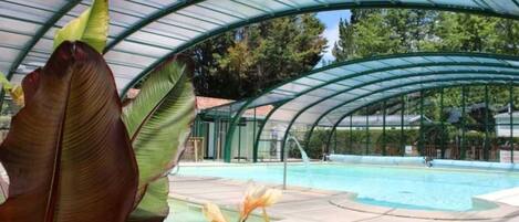 Piscine couverte, piscine chauffée