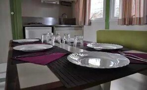 Dining - Camping 4 étoiles - Parc aquatique - eecaeg (Regencós)