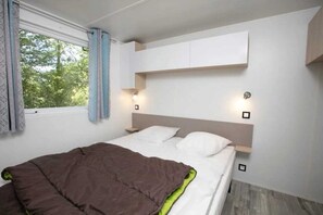 2 bedrooms