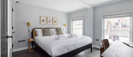 1 chambre, fer et planche à repasser, draps fournis