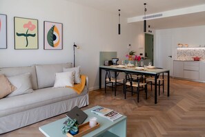 Superior Apartment, 2 Bedrooms, Sea View | Living area | Smart TV - NIU Line (Villajoyosa)