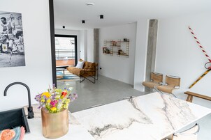 Duplex | Private kitchen | Espresso maker, coffee/tea maker, electric kettle