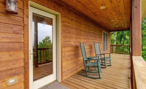 Terrace/patio - Room to escape city stress in West Virginia (Mathias)