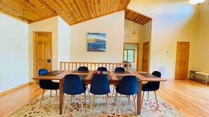 Dining - Room to escape city stress in West Virginia (Mathias)