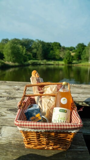 Unclassified image, 2 of 25, button - Camping 3 étoiles - Piscine  - eececd (Chamberet)