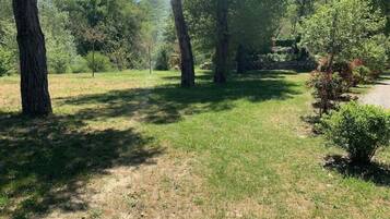 Enceinte de lâhĂ©bergement