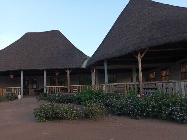 Front of property - Euphorbia Safari Lodge (Kasese)