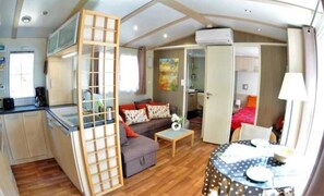 Fernseher, Tischtennisplatte