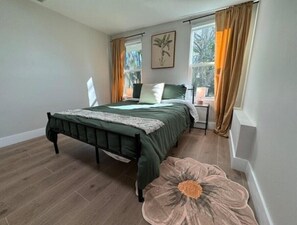4 Schlafzimmer, Bügeleisen/Bügelbrett, Reisekinderbett, kostenloses WLAN