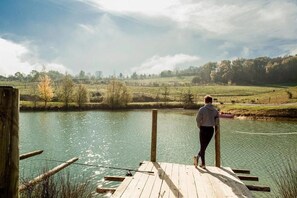 Unclassified image, 2 of 26, button