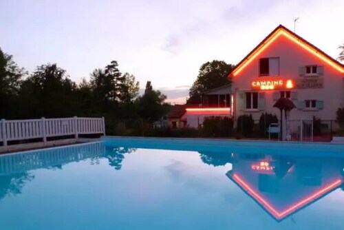 ZEcamping 3 étoiles familial avec Piscine et Bar-restaurant