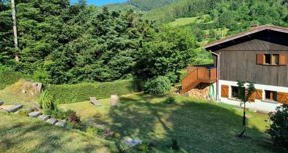 chalet htes Vosges Bussang 500m du Théùtre du Peupleclos 1200m2 3 voitures