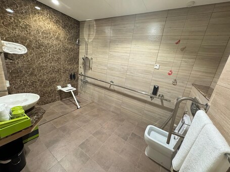 La Quinta by Wyndham Abu Dhabi Al Wahda - Image 38