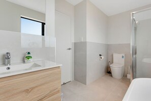 Hårtork och handdukar