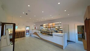 Bar (in der Unterkunft)