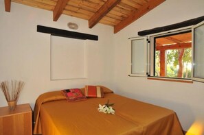 1 bedroom, WiFi - ZEcamping 4* pataugeoire chiens acceptés club enfant locatif clim 30m2 (Alghero)