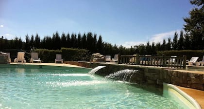 Chalet 4 étoiles - Piscine - eeecid