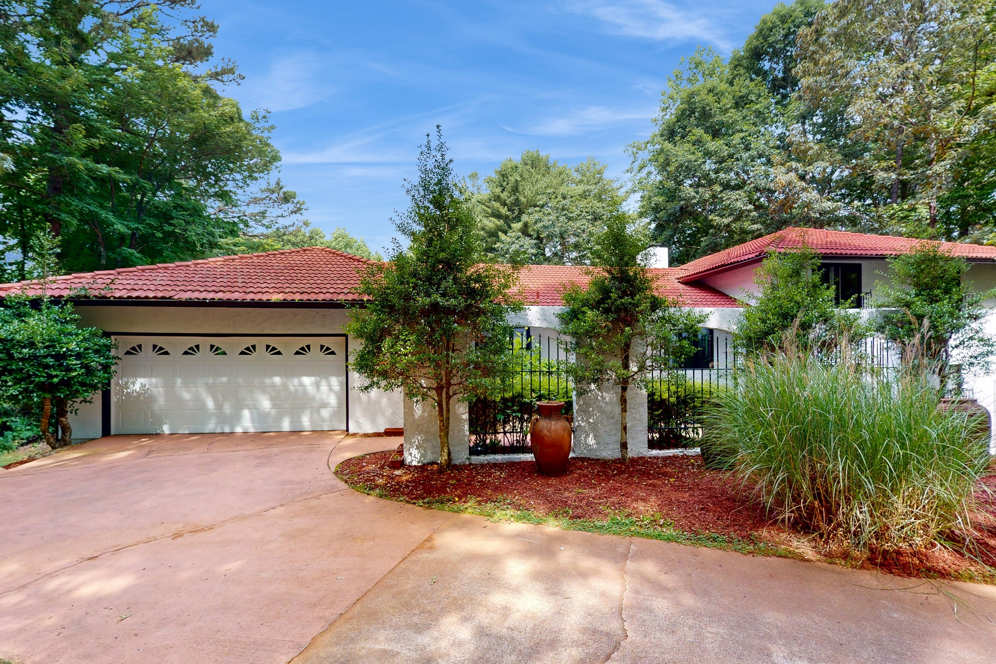 Private dog-friendly villa with pool, hot tub, & lovely views - near downtown