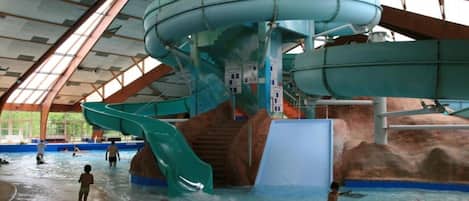 Innenpool, beheizter Pool