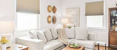 TV connectée, jeux vidéo, livres