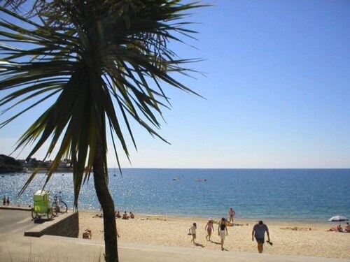 ZEcamping 4 étoiles 500m plage espace aquatique pet friendly locatif TV 24m2