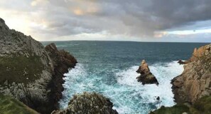 Unclassified image, 2 of 18, button