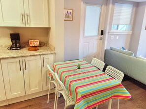 Interior - Sweet home-morden brand new suite (Surrey)