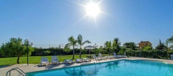 Appartement 3 étoiles - Piscine  - eeegaa