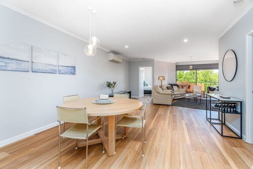 Modern & Homely 2BR Burke Crescent Apartment